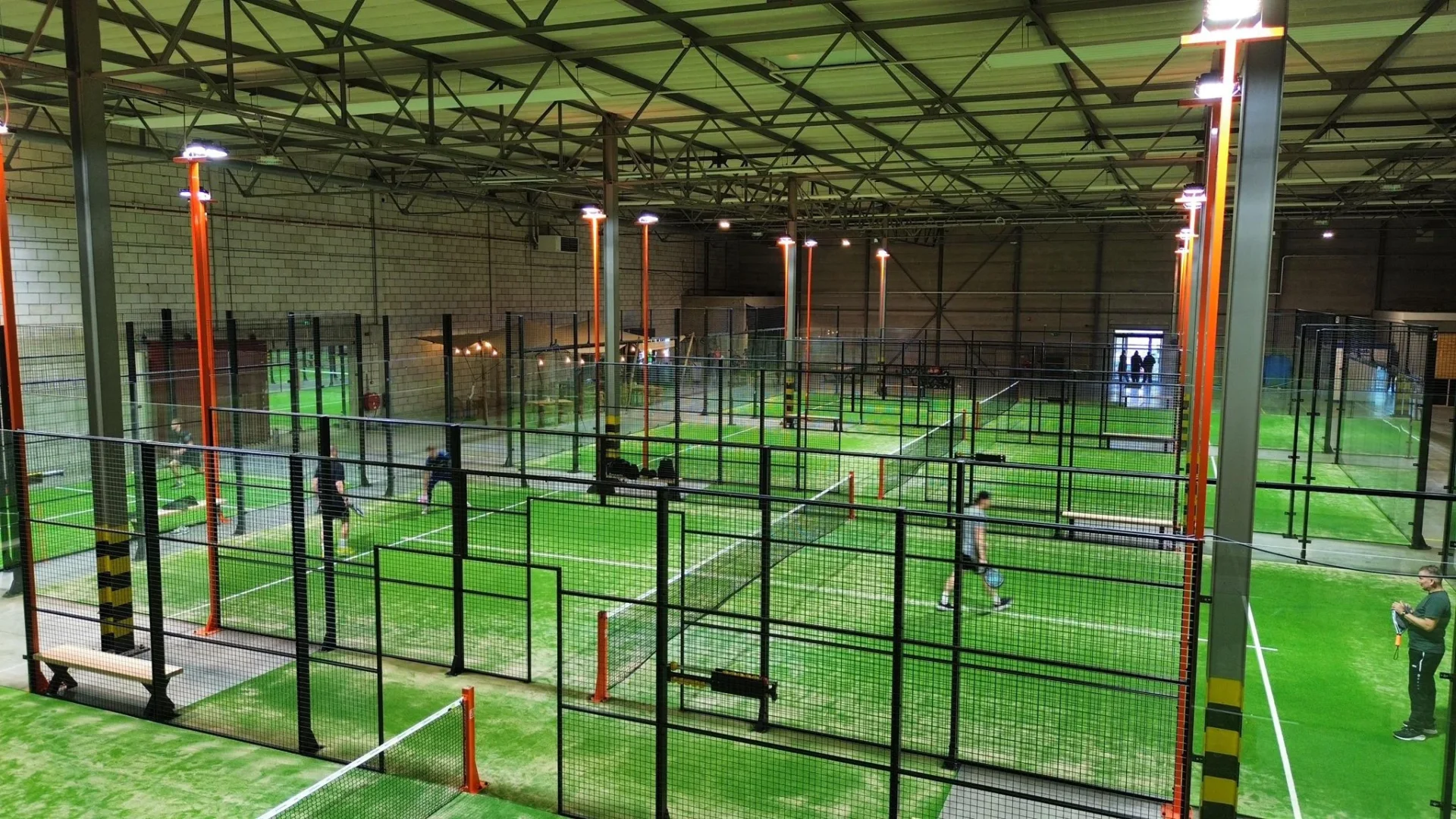 Home &bull; VEEM PADEL - Dé Padelclub in hartje Drachten